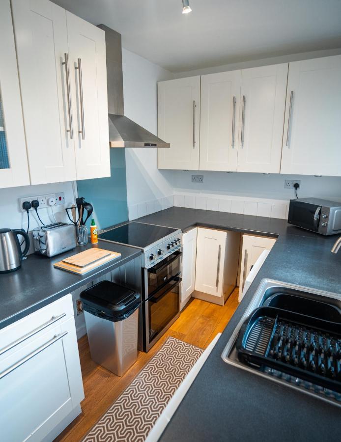 Comfortable House In Nuneaton Sleeps5 Free Parking Good Amenites Esterno foto